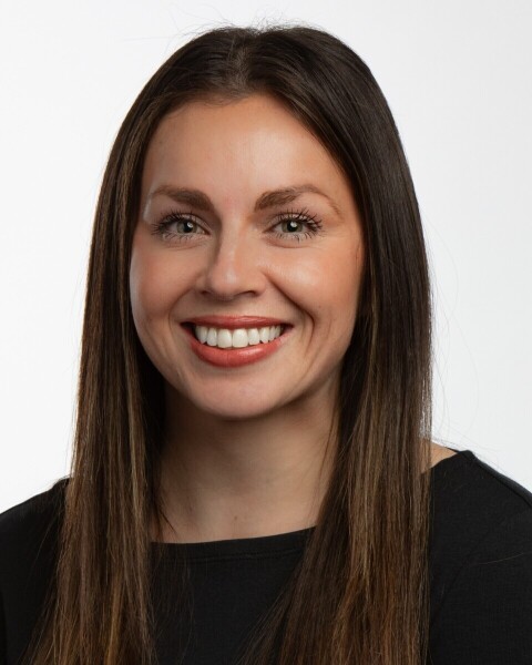 Alison Caballero Photo