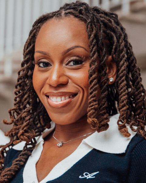 Apryl Sierra Washington Photo