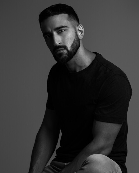 Armen Shahrigian Photo