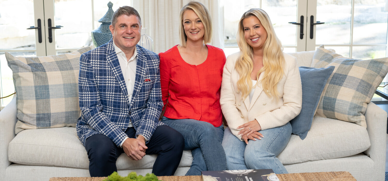 Buy Sell Love Chicago Photo