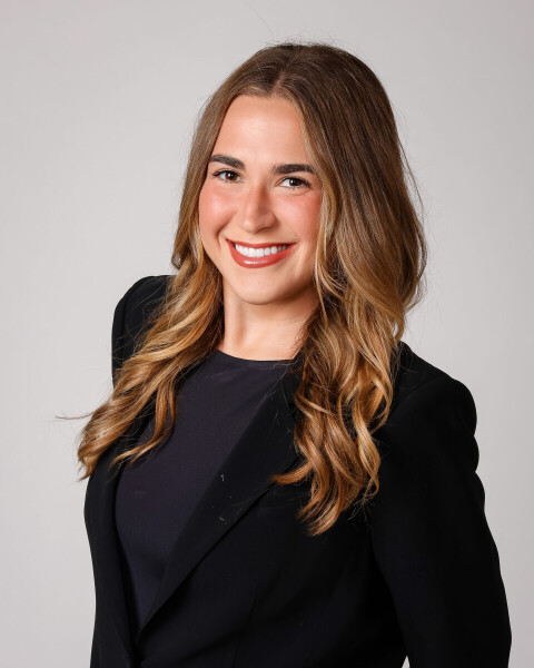 Caroline Korman Photo