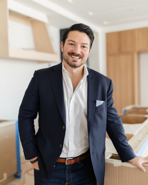 Daniel Slivka Photo