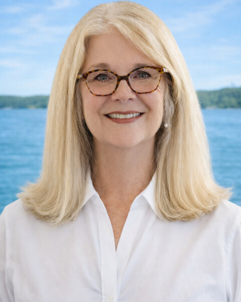 Debbie Magnusen Photo