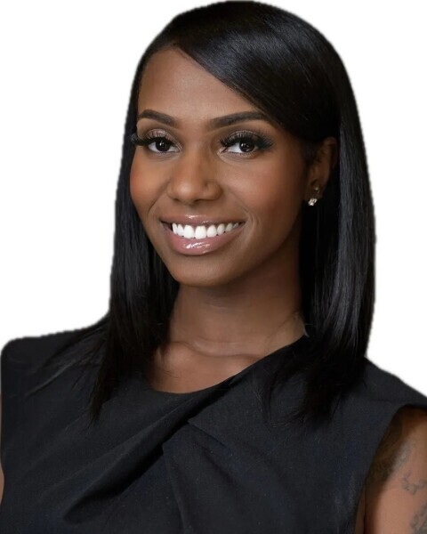 Gabrielle Hollie Photo