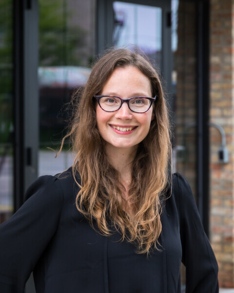 Jennifer Rhoades Photo