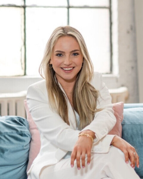 Julia Walker Photo