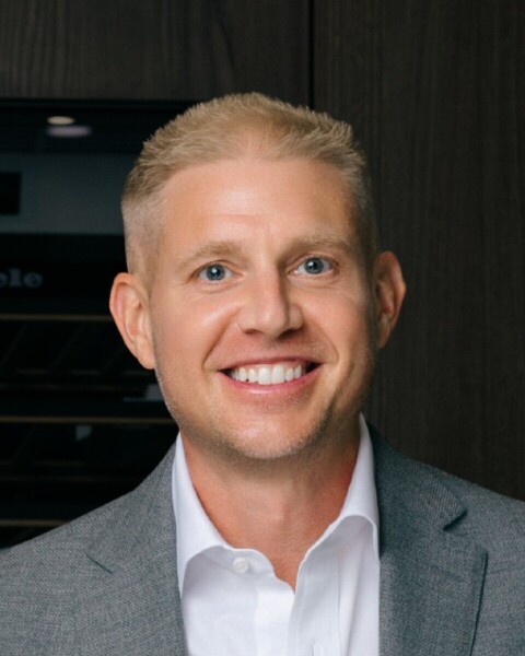 Justin Levitch Photo