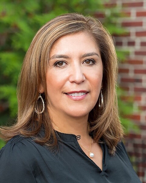 Lina McAuliffe Photo