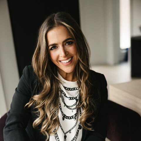 Melissa Siegal, Broker in Chicago, IL | Christie's International
