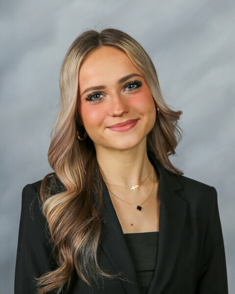 Nicole Dynowski Photo