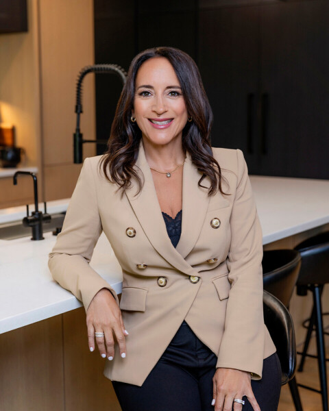 Nicole Leischner Photo