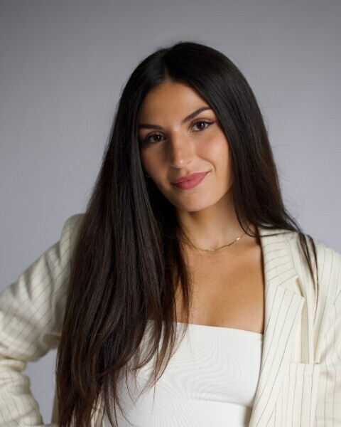 Nicolette Lollino Photo