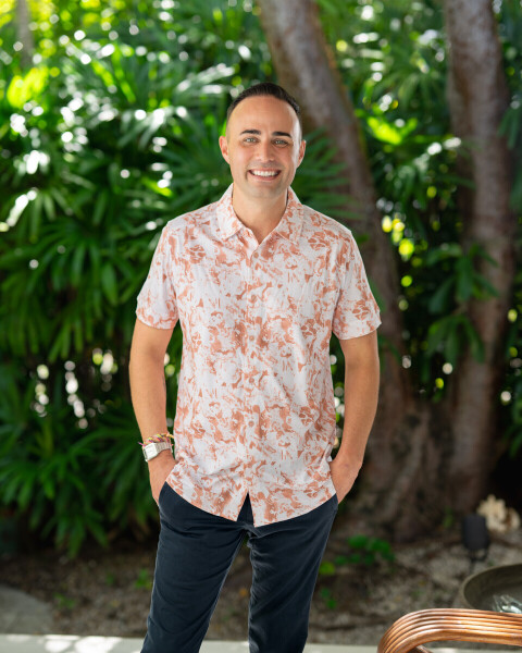 Raymond J Vazquez Photo