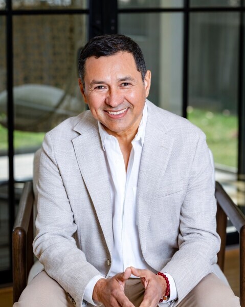 Ricardo Iglesias Photo