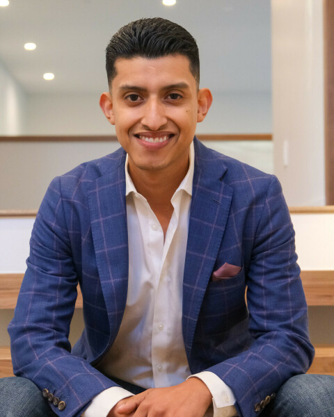 Robert Mexquitic Photo