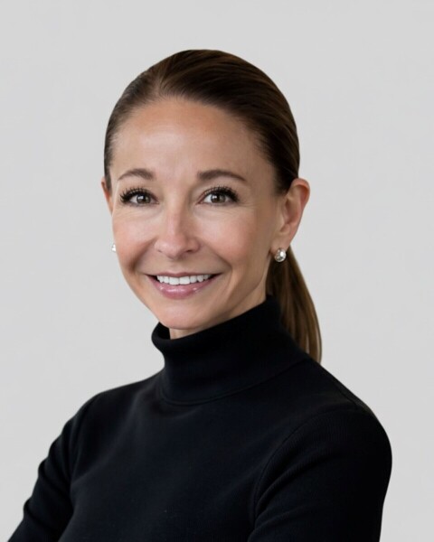 Stephanie Snow Photo