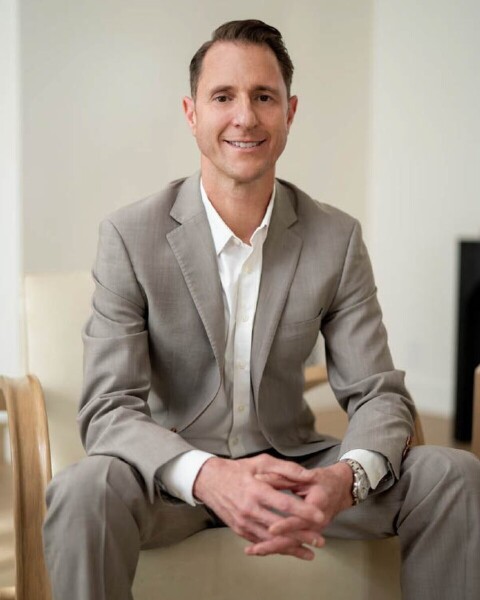 Stephen Apelian Photo