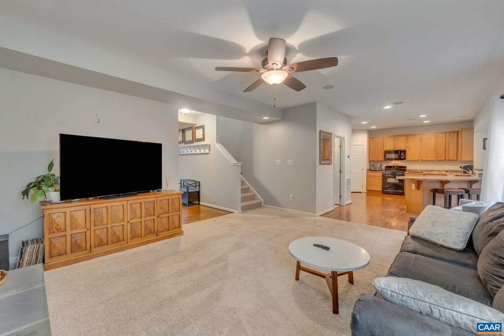 48 Acorn Ct, Zion Crossroads, VA 22942 MLS 648026 RLAH properties