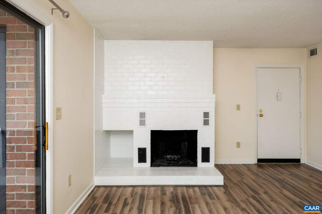 113 Turtle Creek Rd 4, Charlottesville, VA 22901 MLS 648877 RLAH