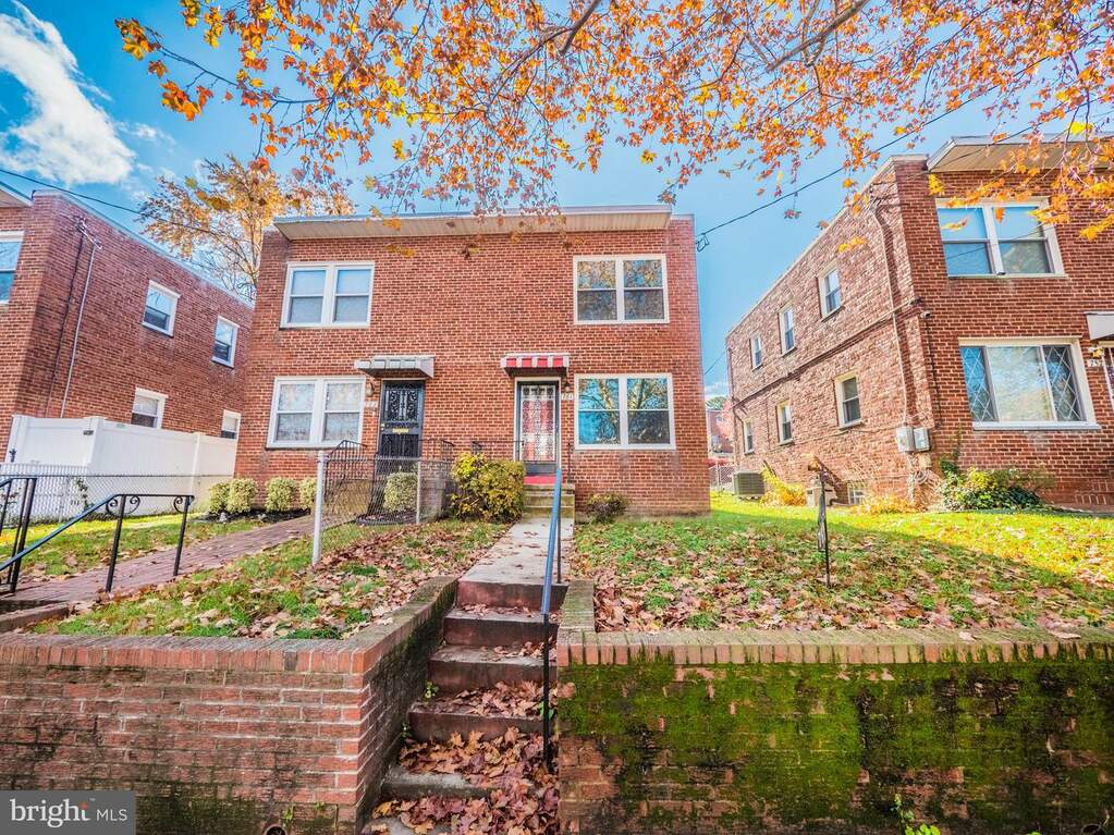 761 Kennedy Street Ne, Washington, DC 20011 MLS DCDC2120052 RLAH