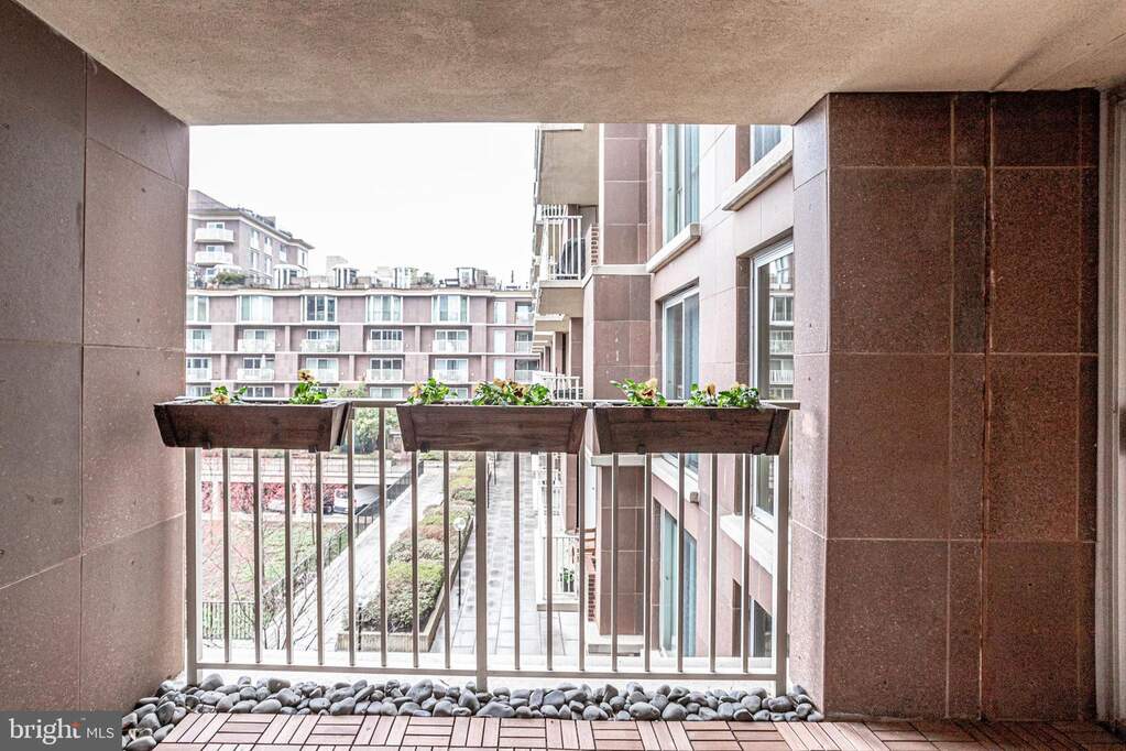520 N Street Sw #S-318, Washington, DC 20024 - View 5