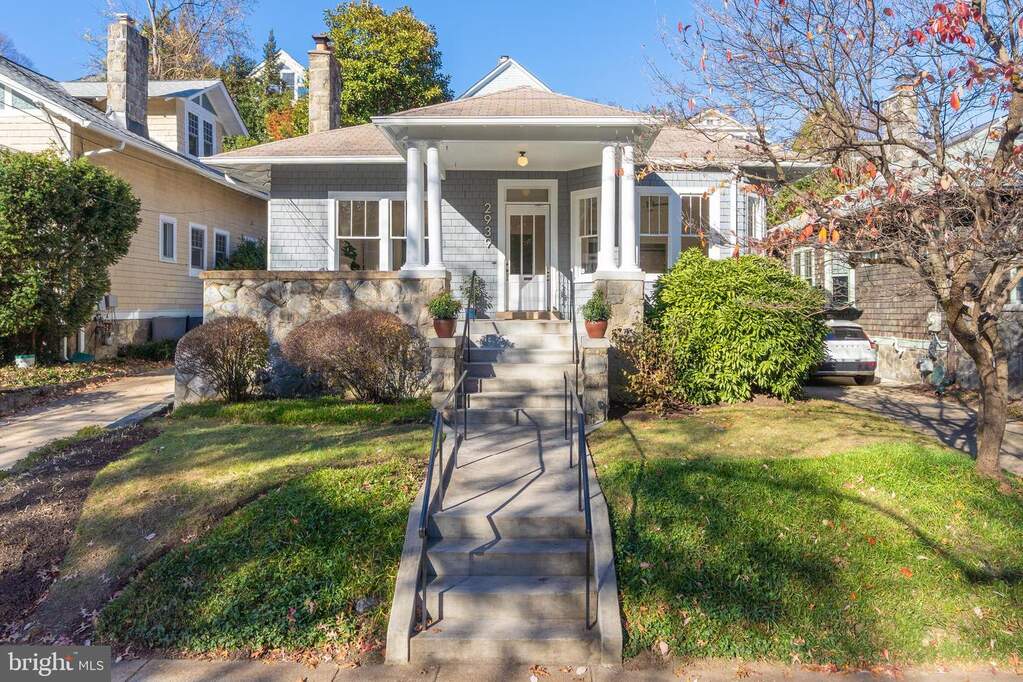 2939 Macomb Street Nw