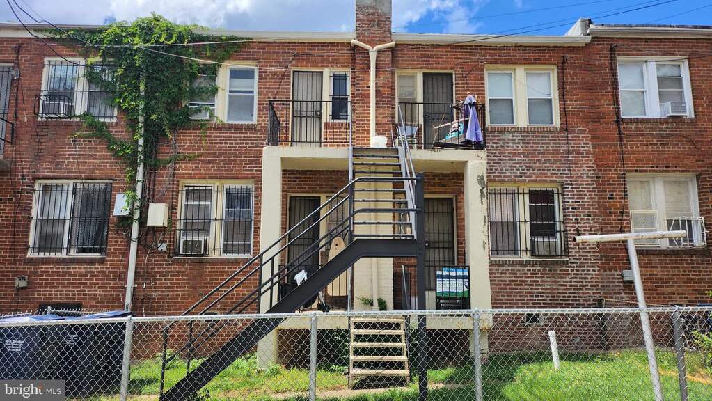 2013 I Street Ne, Washington, DC 20002 - View 2