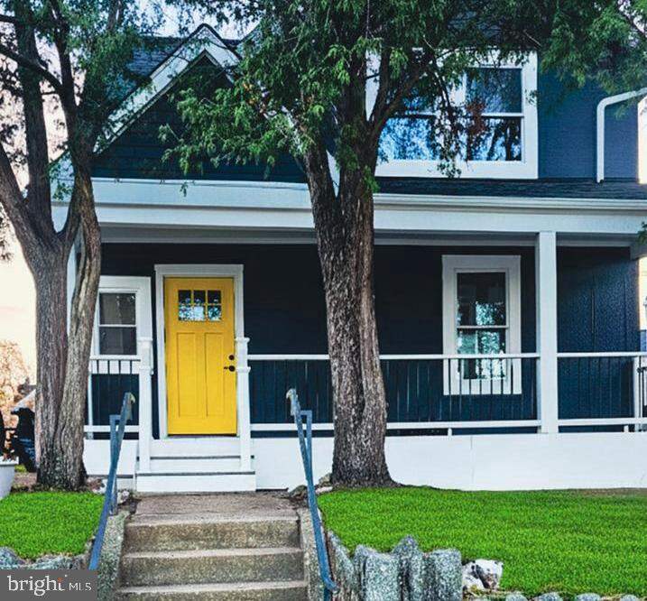 907 Lawrence Street Ne