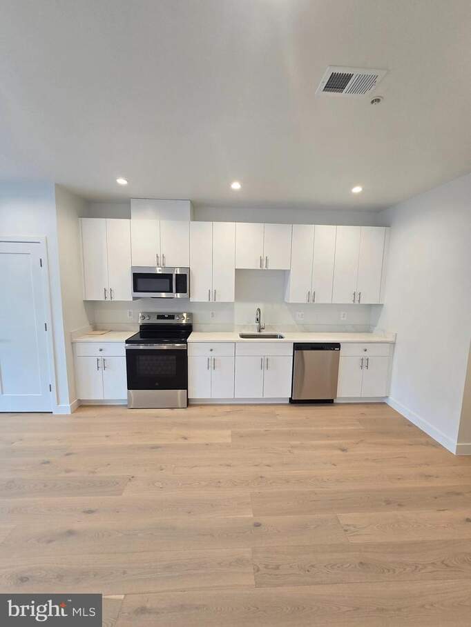 2536 Elvans Road Se, Washington, DC 20020 - View 3