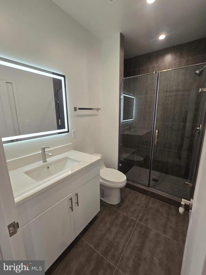 2536 Elvans Road Se, Washington, DC 20020 - More