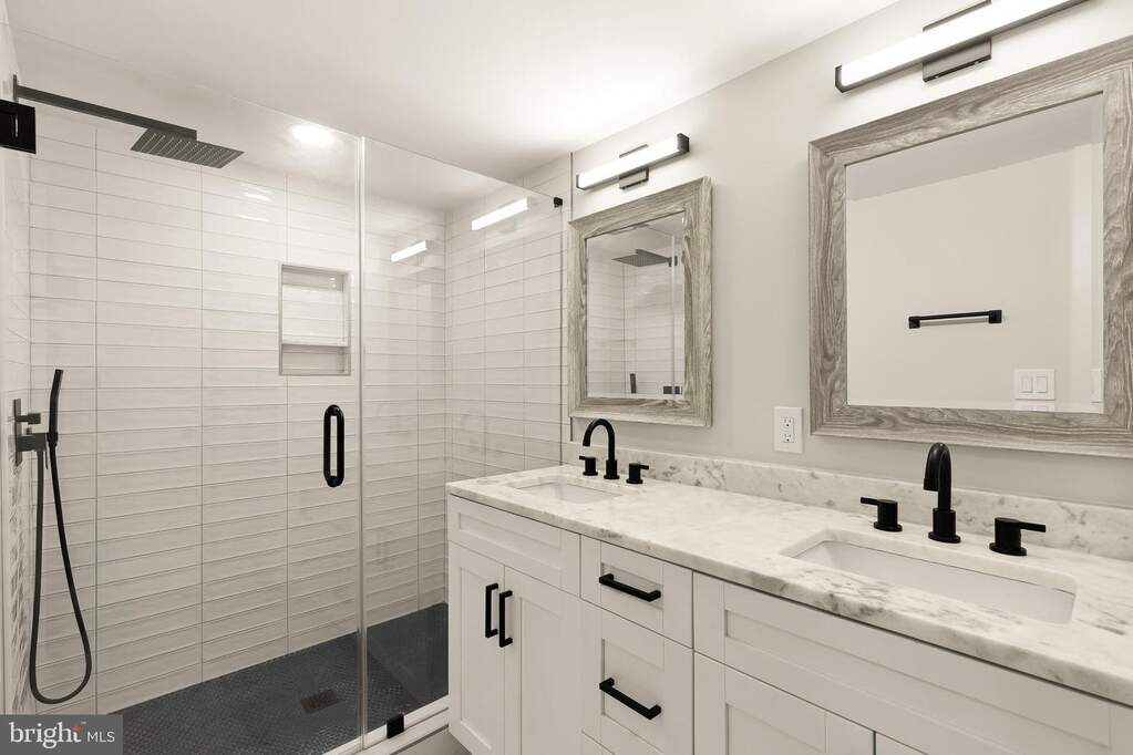 2716 Sherman Avenue Nw #1, Washington, DC 20001 - More