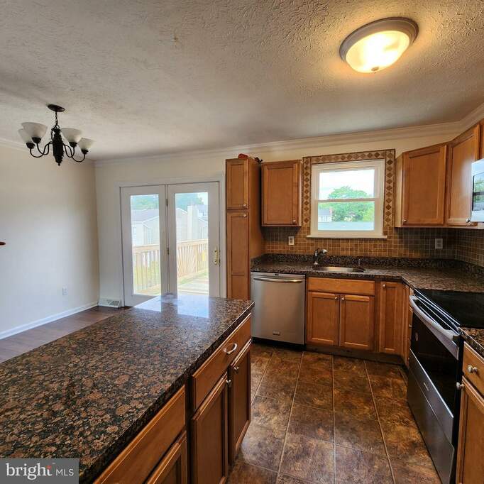 8014 Cross Creek Drive, Glen Burnie, MD 21061 MLS MDAA2087270 RLAH