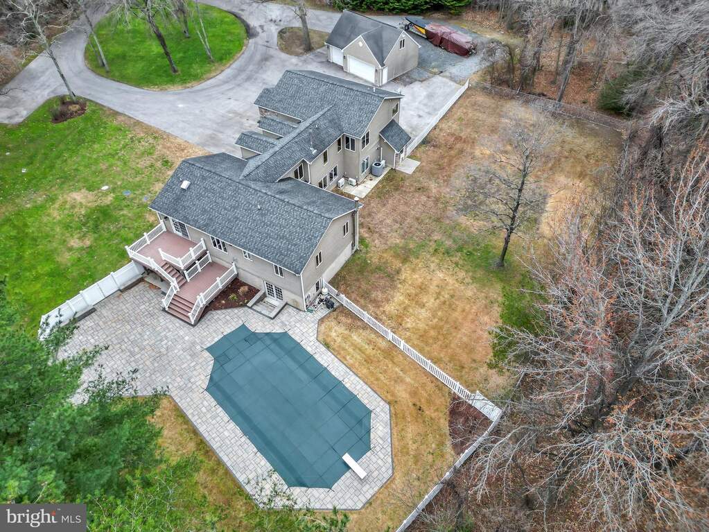 7715 Paradise Beach Road, Pasadena, MD 21122 - View 2