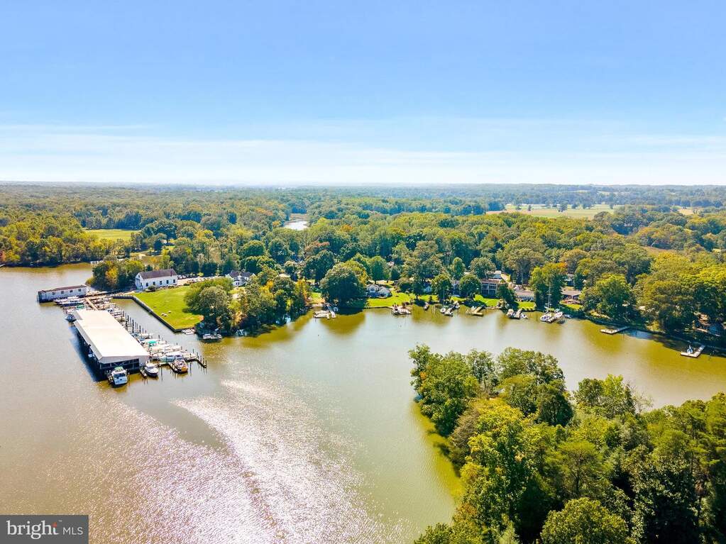 5115 Holly Drive, West River, MD 20778 | MLS# MDAA2134018 | RLAH ...