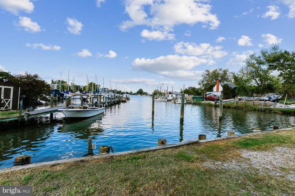 1462 Snug Harbor Road, Shady Side, MD 20764 - View 2