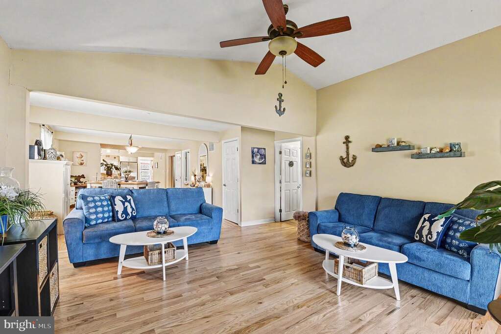 1069 Locust Drive, Pasadena, MD 21122 - View 5