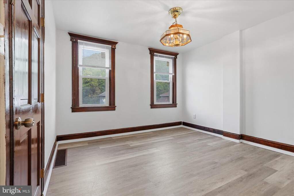 449 Baltimore Avenue, Cumberland, MD 21502 - More