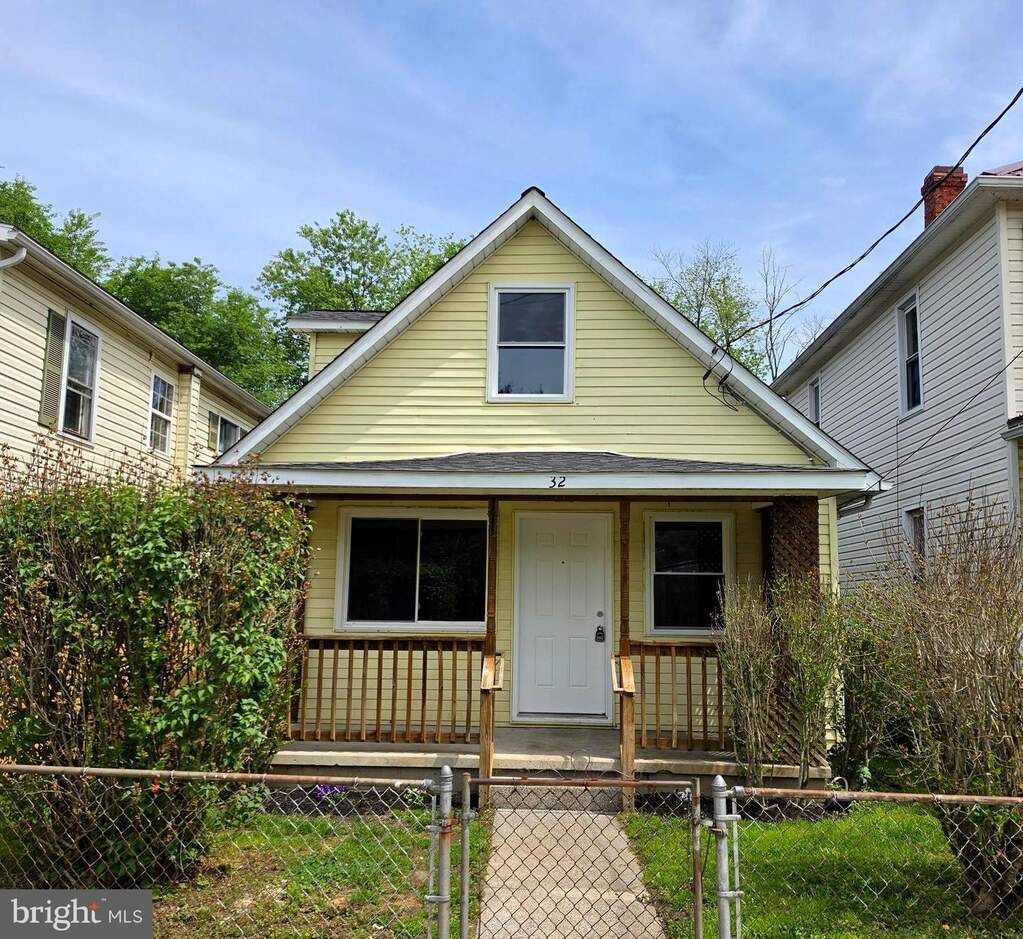32 E Roberts Street, Cumberland, MD 21502, Cumberland