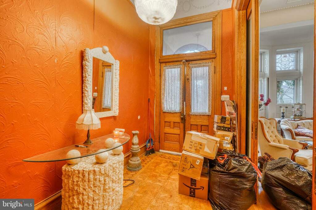 2406 Eutaw Place, Baltimore, MD 21217 MLS MDBA2119186 RLAH properties