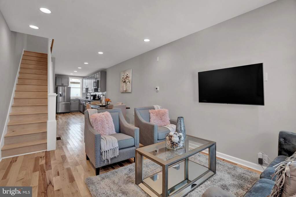 2111 E Chase Street, Baltimore, MD 21213 - View 2