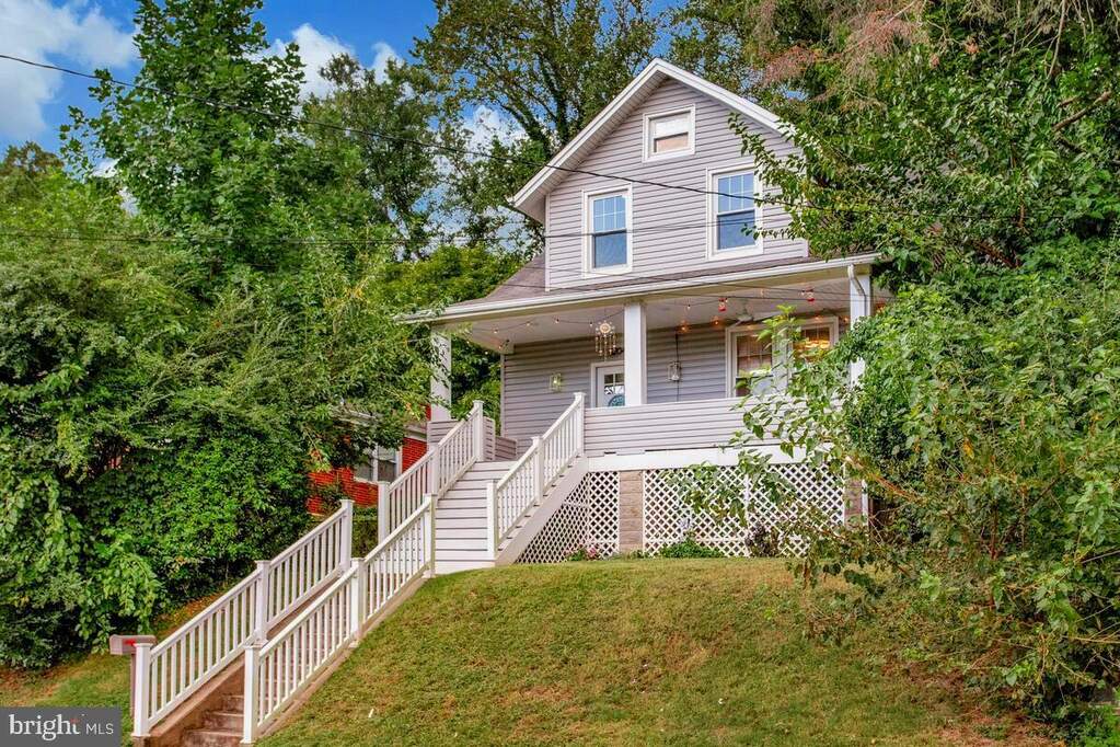 6204 Everall Avenue, Baltimore, MD 21206 - View 2