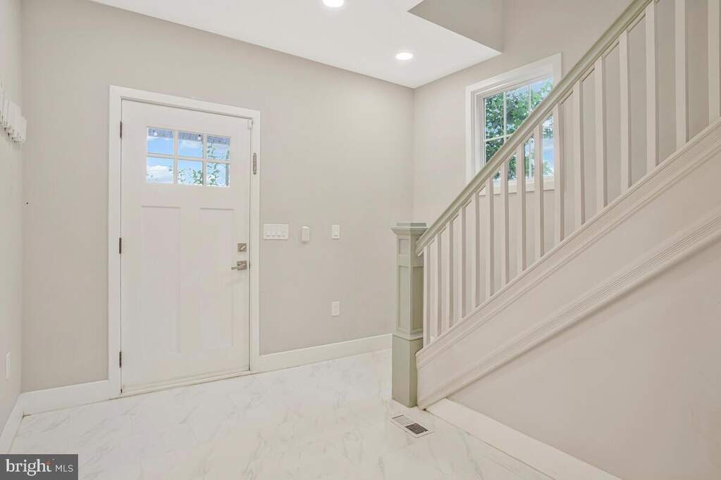 6204 Everall Avenue, Baltimore, MD 21206 - More