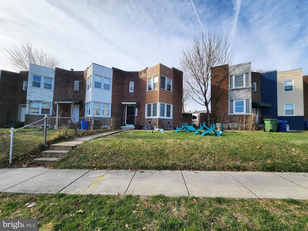 2710 Woodview Road, Baltimore, MD 21225 - View 3