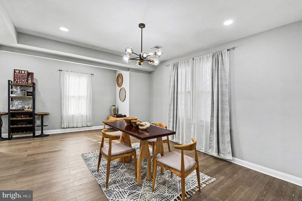 2923 Silver Hill, Baltimore, MD 21207 - More