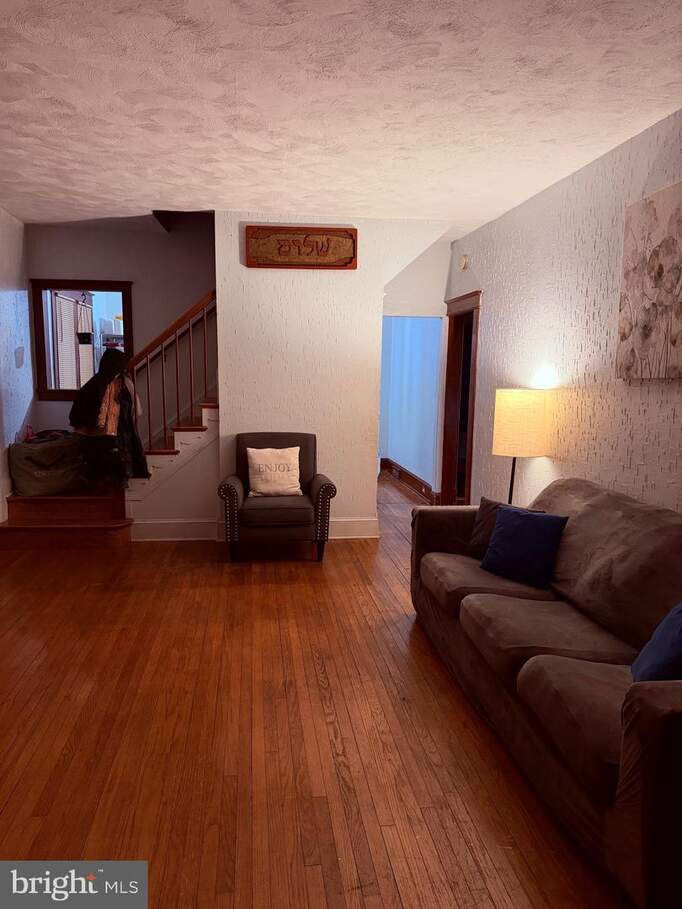 Apartment in Baltimore - View 3
