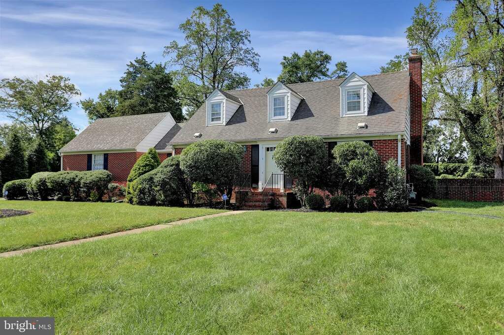 8200 Tally Ho Road, Lutherville Timonium, MD 21093 MLS MDBC2050684