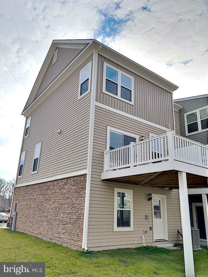 1710 Huber Road, Essex, MD 21221 MLS MDBC2085344 RLAH properties