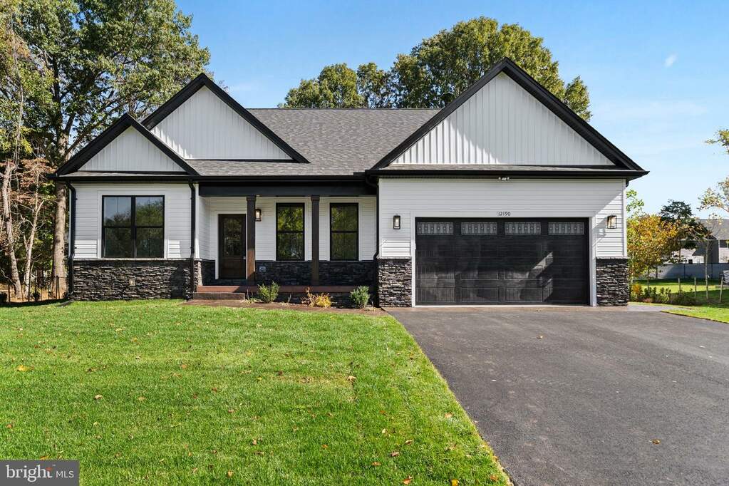 12190 Potomac View Drive, Newburg, MD 20664 MLS MDCH2029126 RLAH