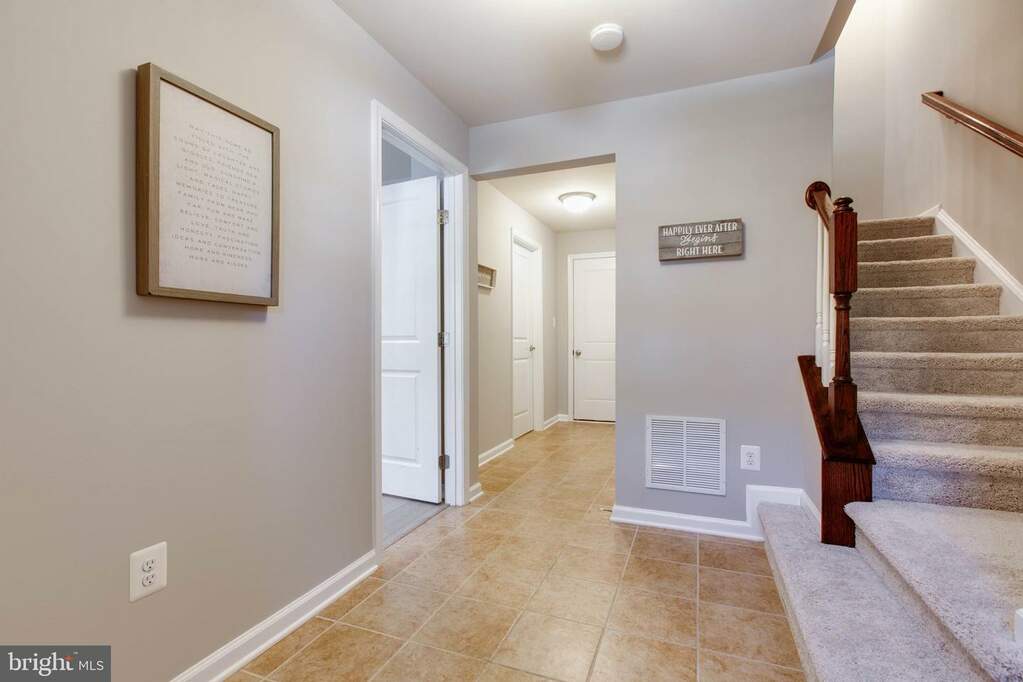 7432 Singers Way, Elkridge, MD 21075 MLS MDHW2040654 RLAH properties