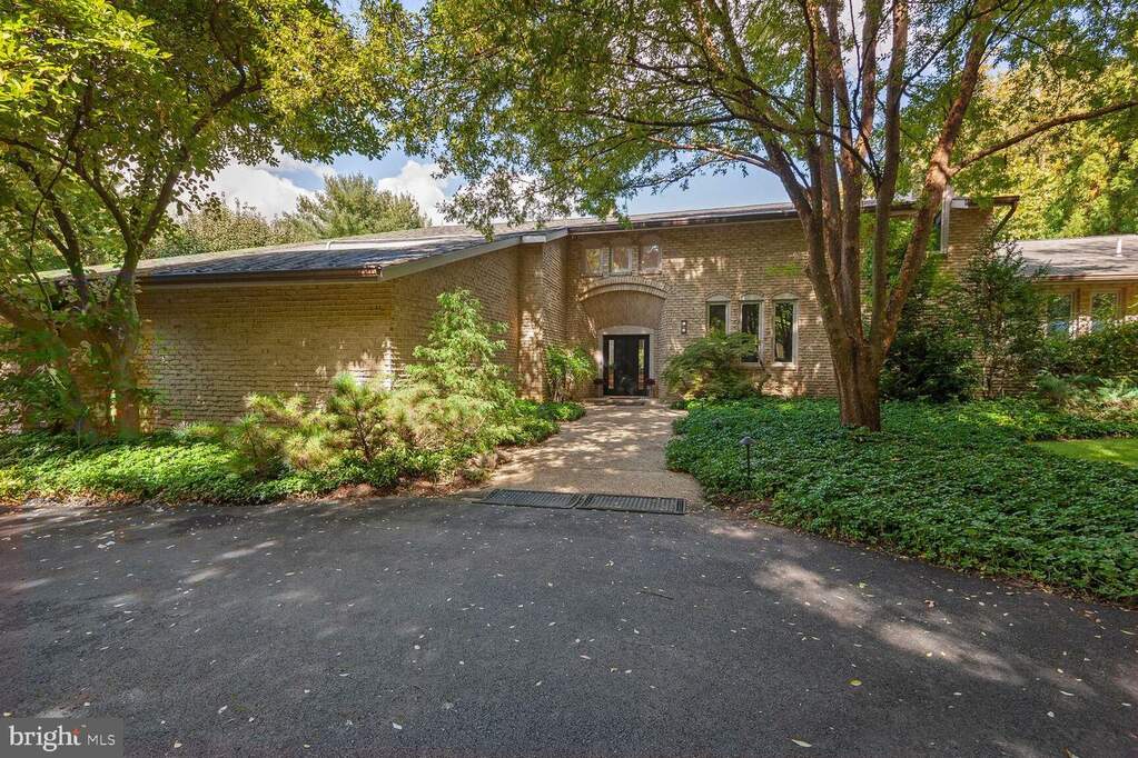 11105 Potomac View Drive, Potomac, MD 20854 MLS MDMC2109932 RLAH